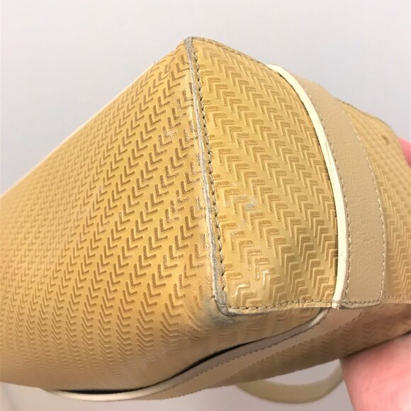 Lancel Designer Beige Tan Leather Shoulder Bag Branded Lining Dust Bag included - Picture 13 of 14